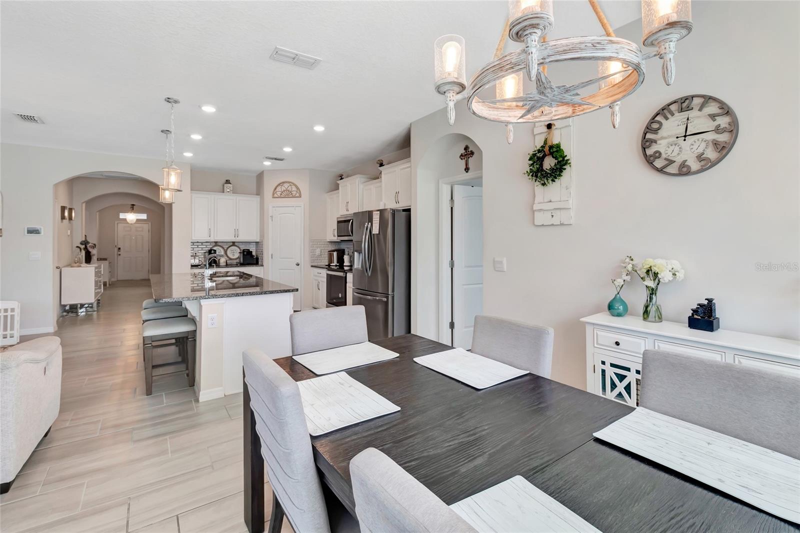 Image 20 of 46 For 401 Halter Drive