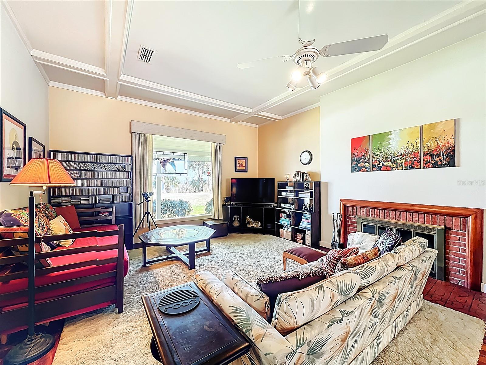 Image 19 of 76 For 8408 Lakeshore Drive