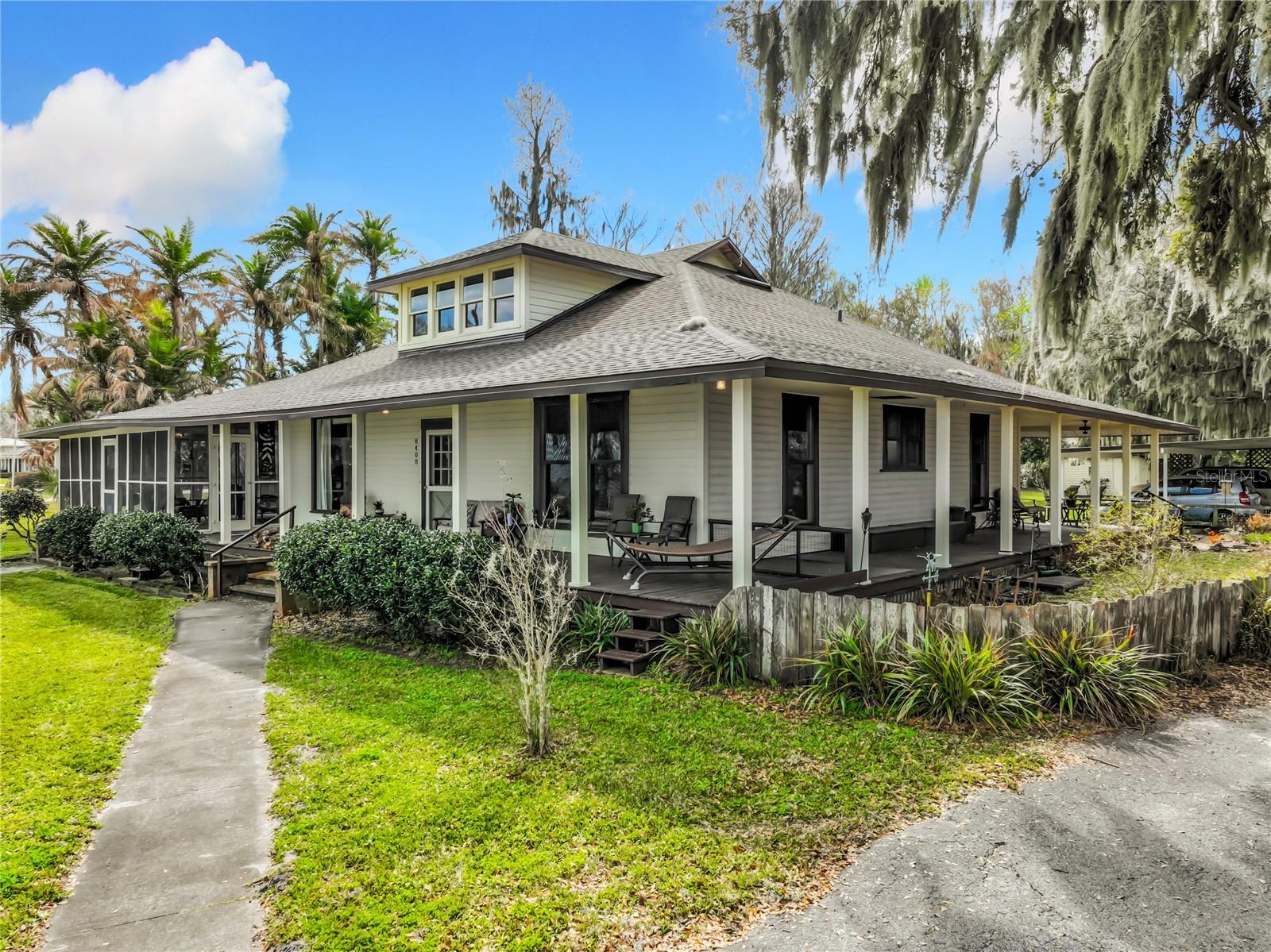 Image 2 of 76 For 8408 Lakeshore Drive