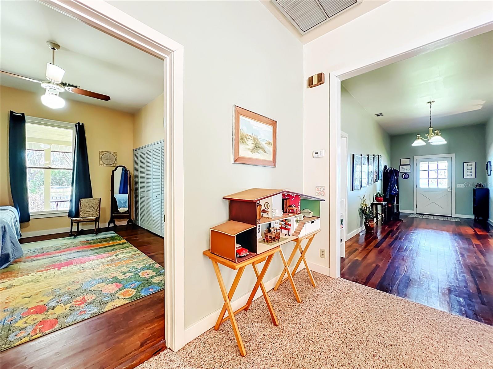 Image 23 of 76 For 8408 Lakeshore Drive