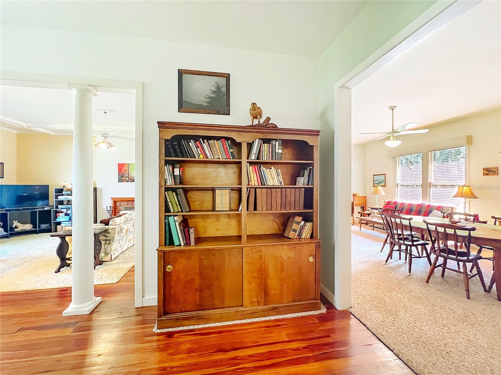 Image 24 of 76 For 8408 Lakeshore Drive