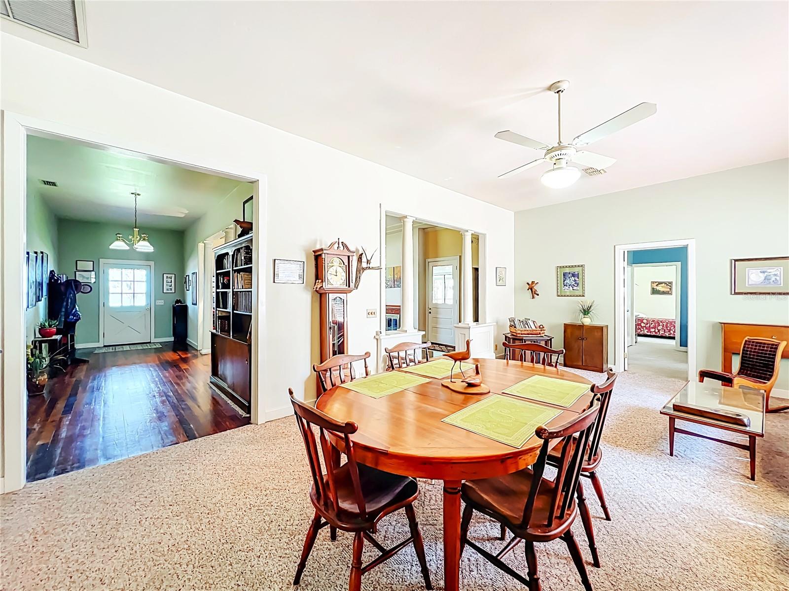 Image 25 of 76 For 8408 Lakeshore Drive