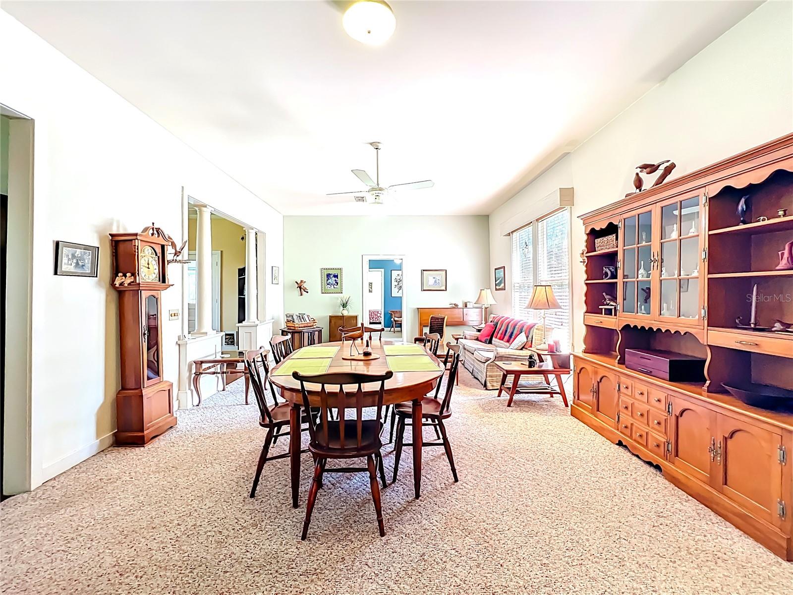 Image 27 of 76 For 8408 Lakeshore Drive