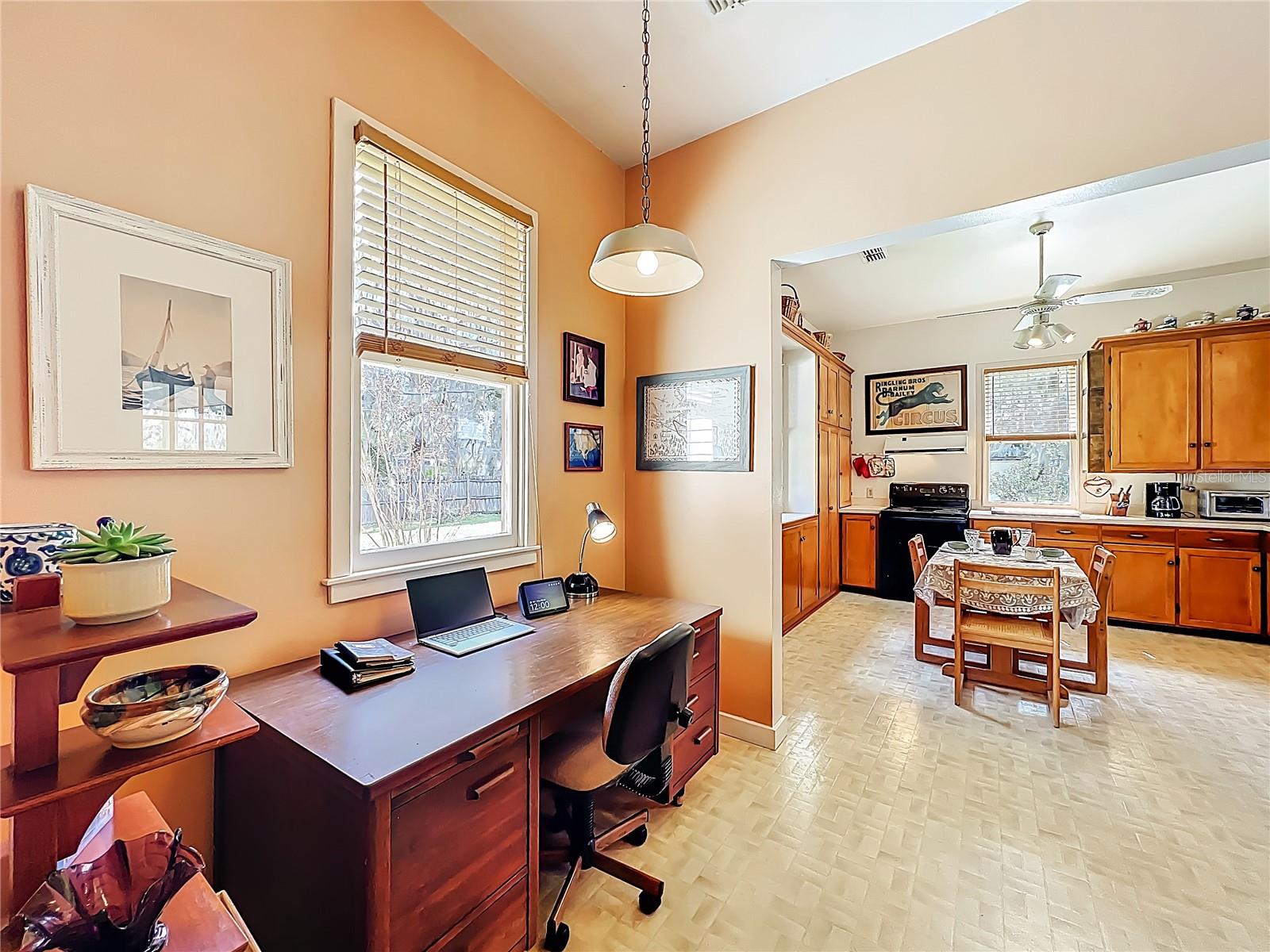 Image 31 of 76 For 8408 Lakeshore Drive