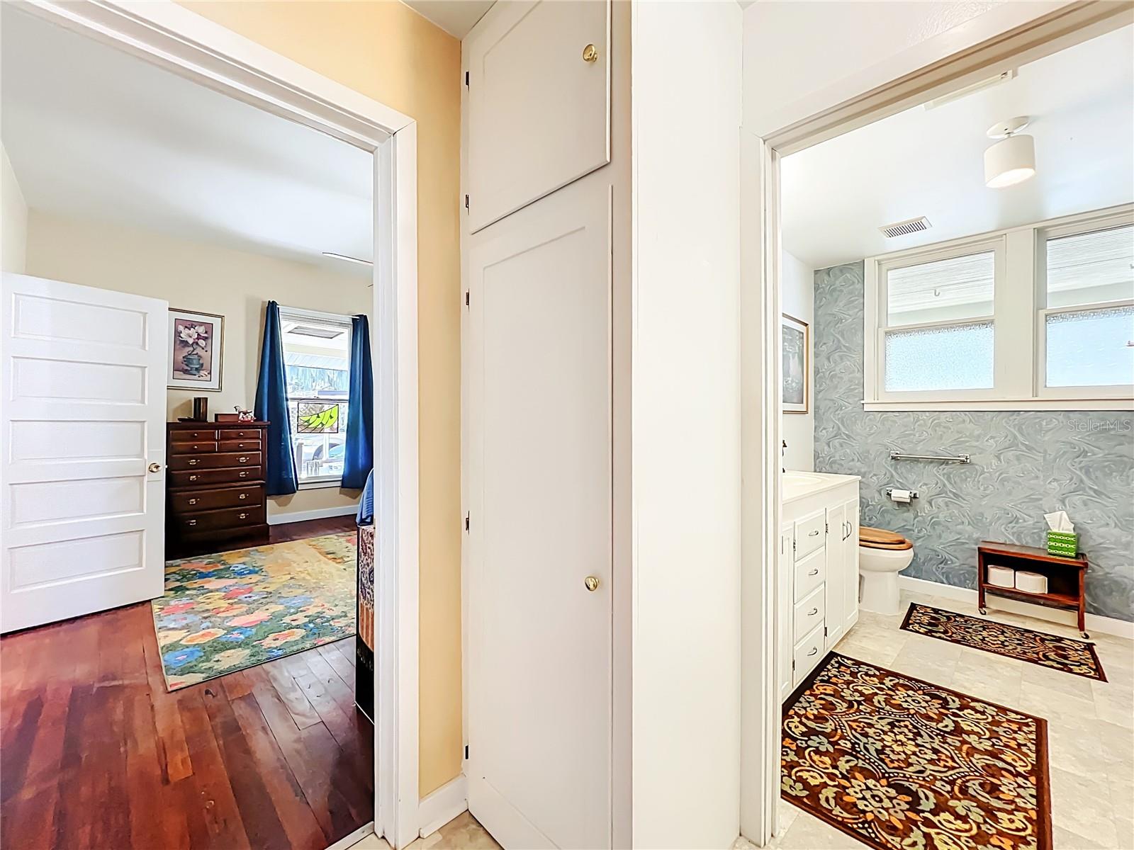 Image 46 of 76 For 8408 Lakeshore Drive