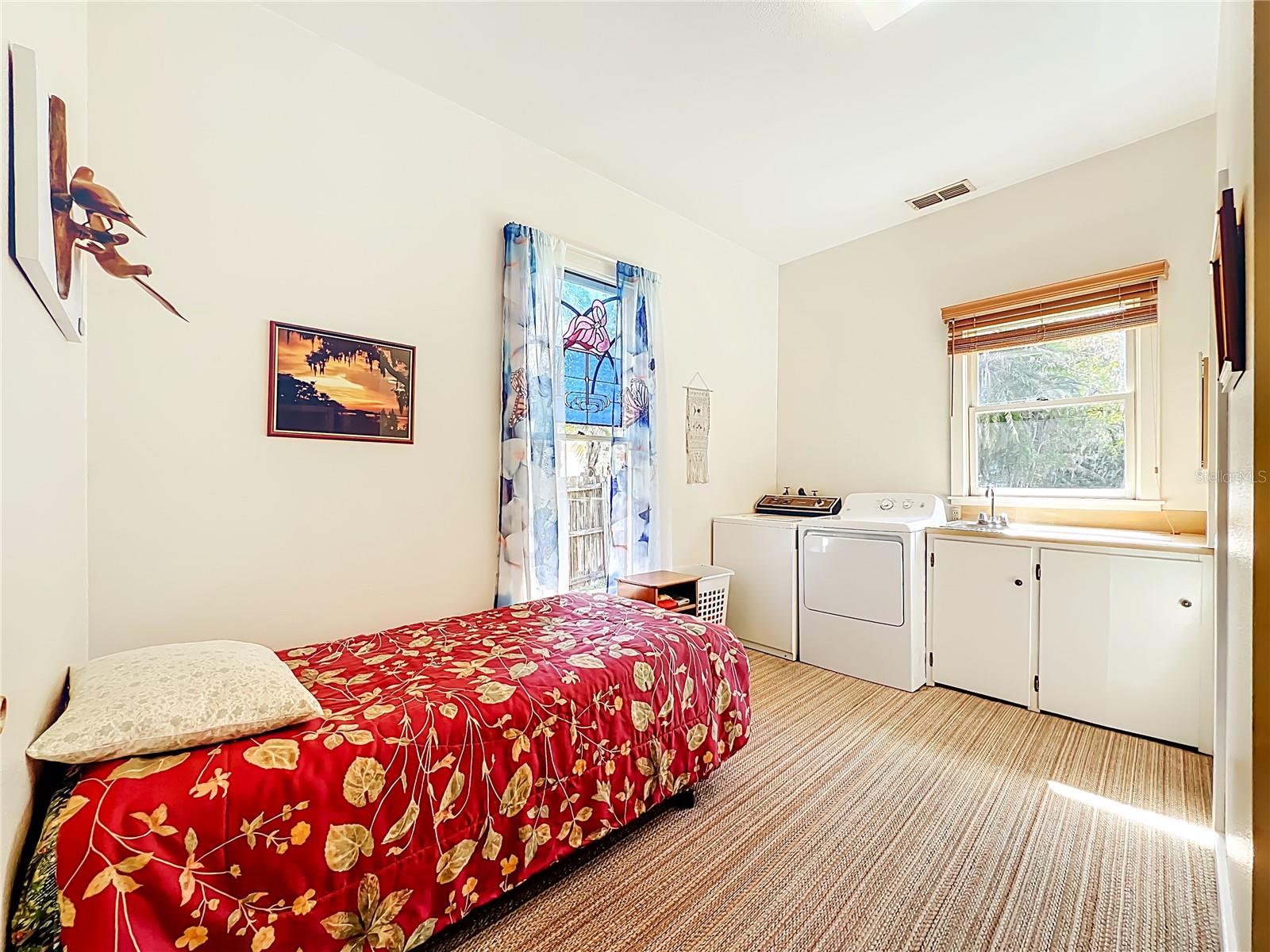 Image 53 of 76 For 8408 Lakeshore Drive