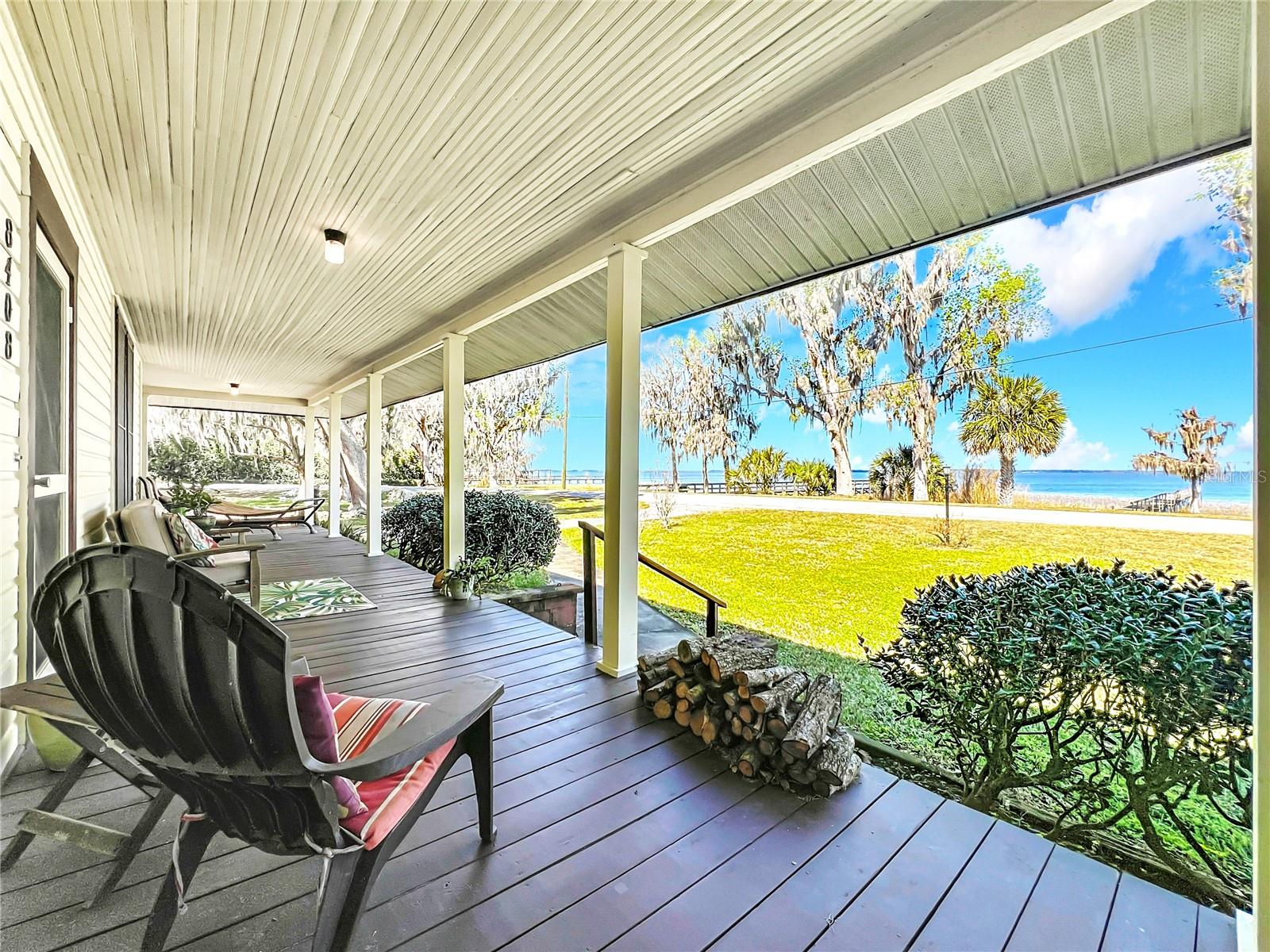 Image 9 of 76 For 8408 Lakeshore Drive