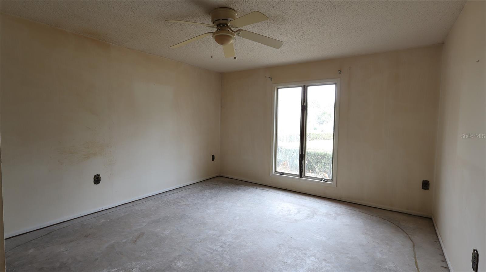 Image 20 of 34 For 3318 Fort King Street