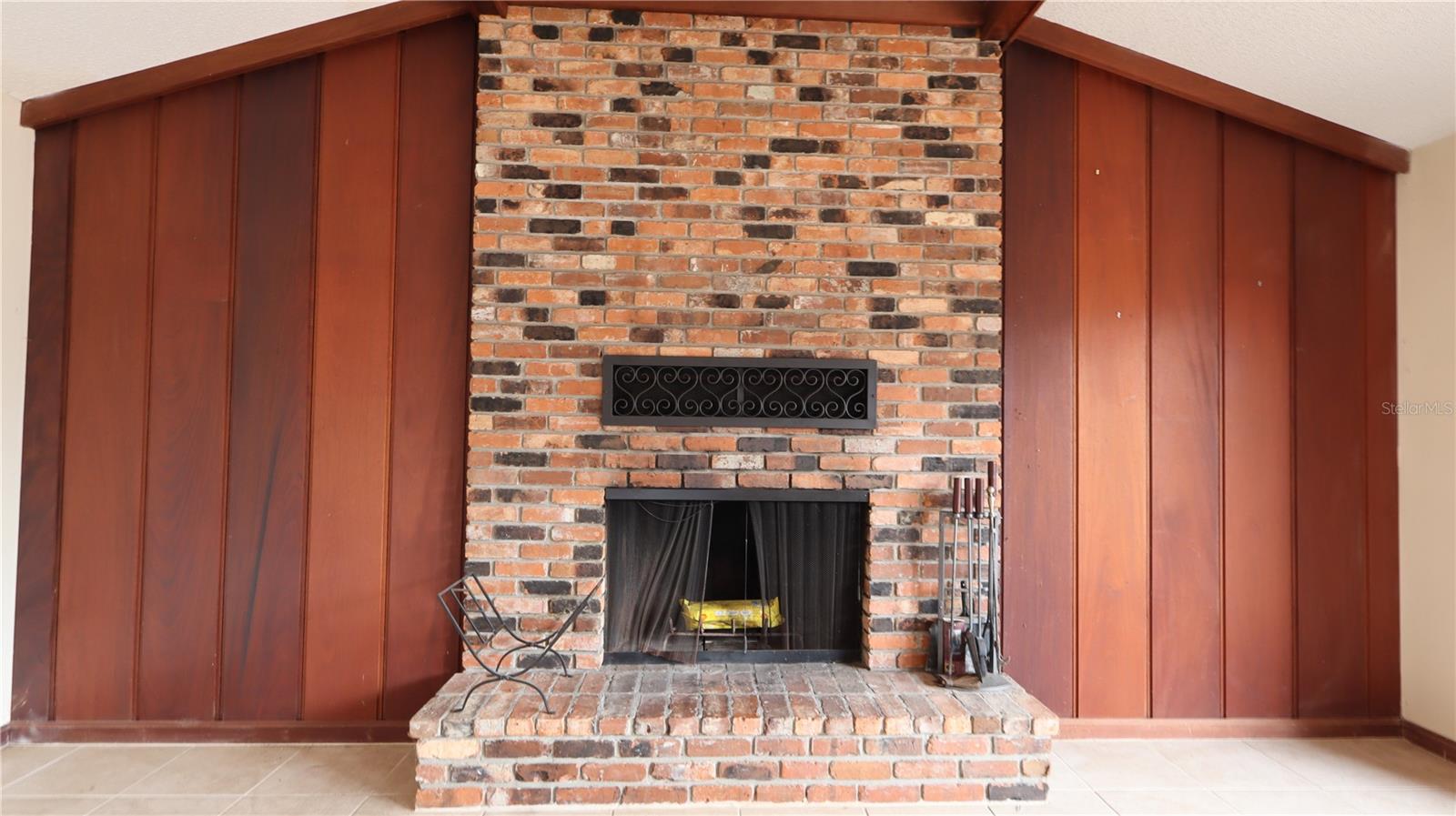 Image 4 of 34 For 3318 Fort King Street