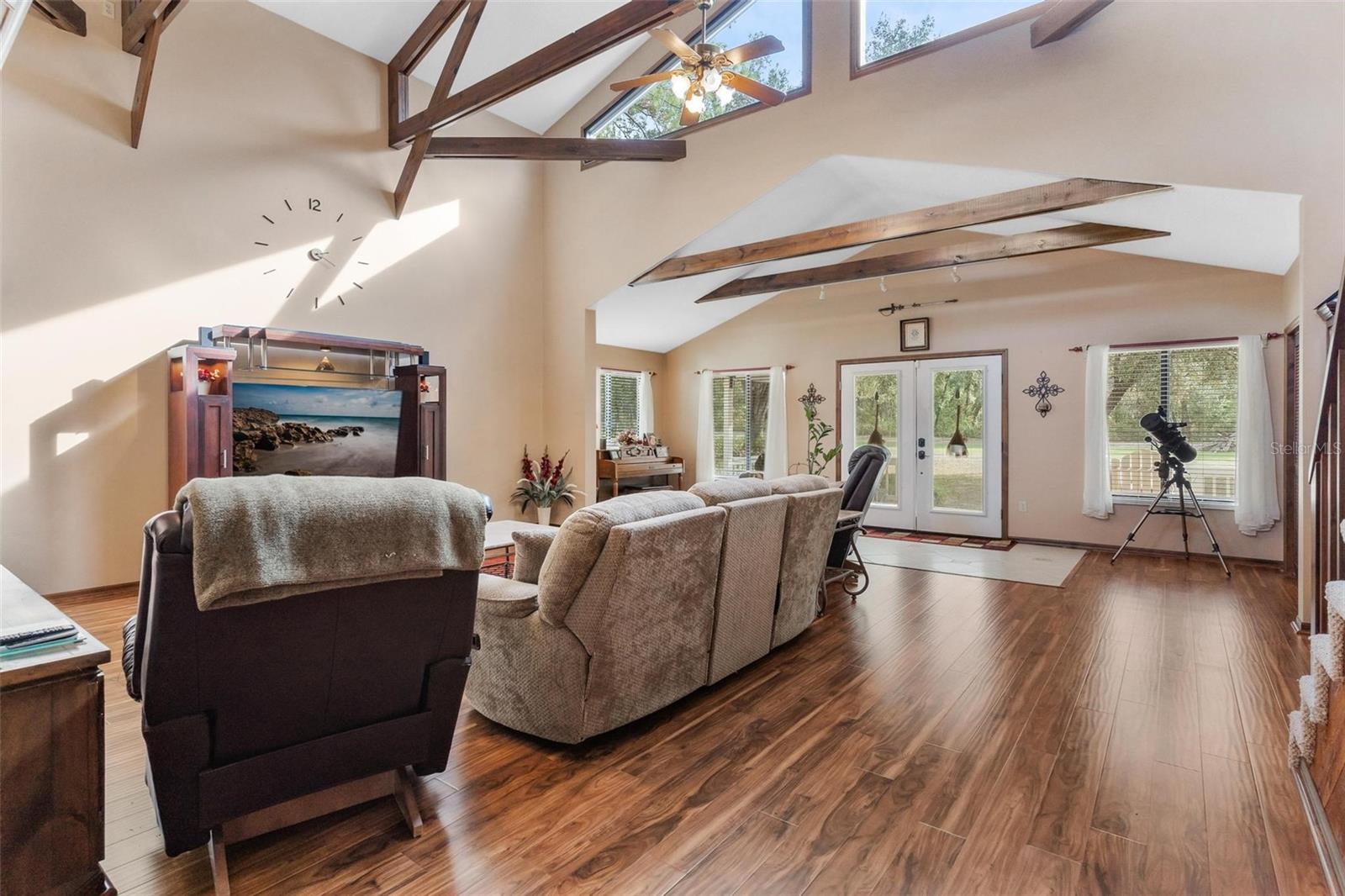 Image 13 of 72 For 1636 Lake Ella Road