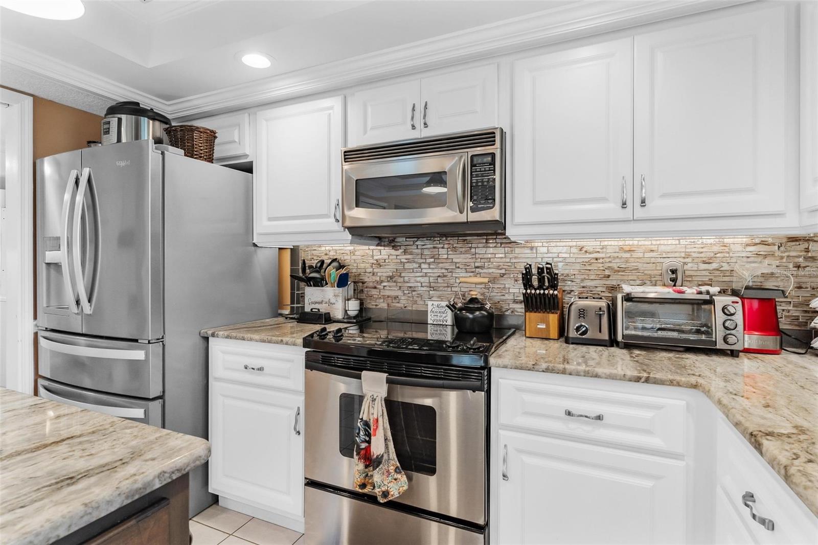 Image 19 of 72 For 1636 Lake Ella Road