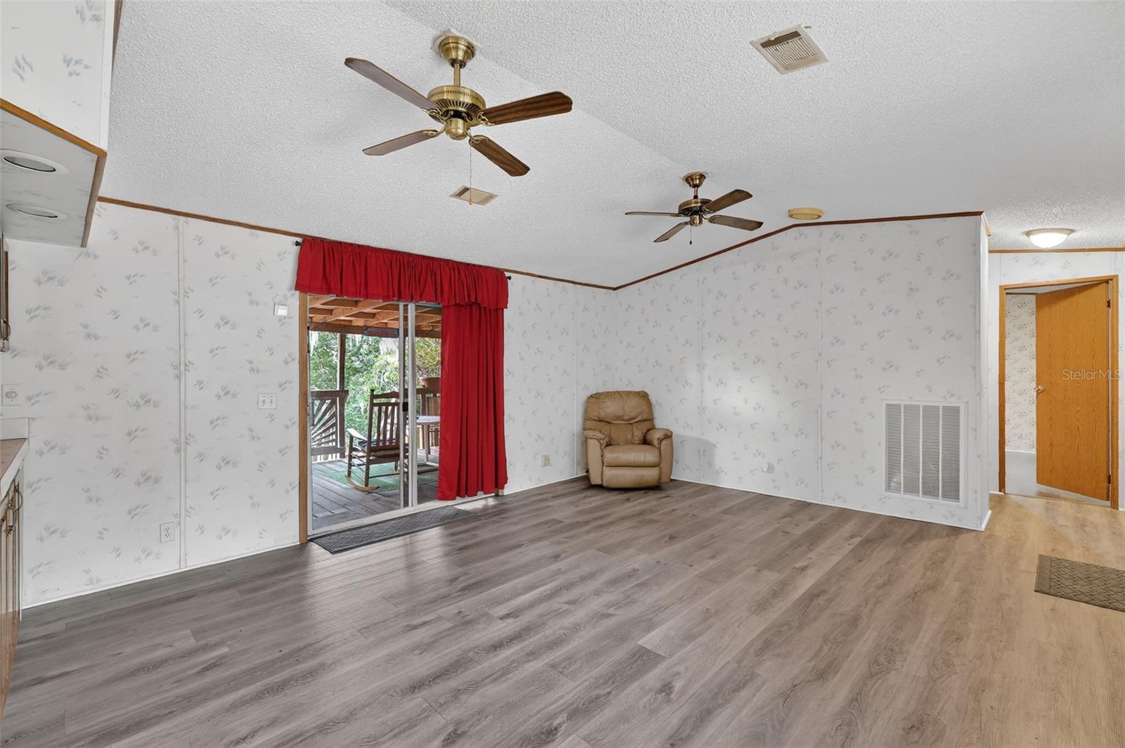 Image 16 of 30 For 35343 Lake Josephine Drive