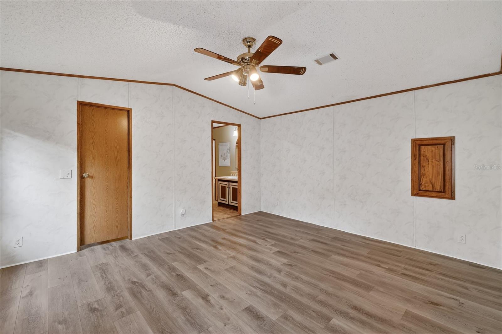 Image 6 of 30 For 35343 Lake Josephine Drive