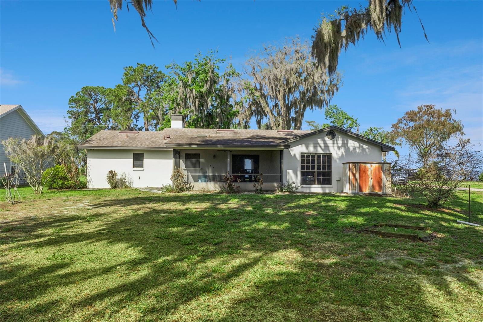 Image 37 of 56 For 709 Lakeshore Drive