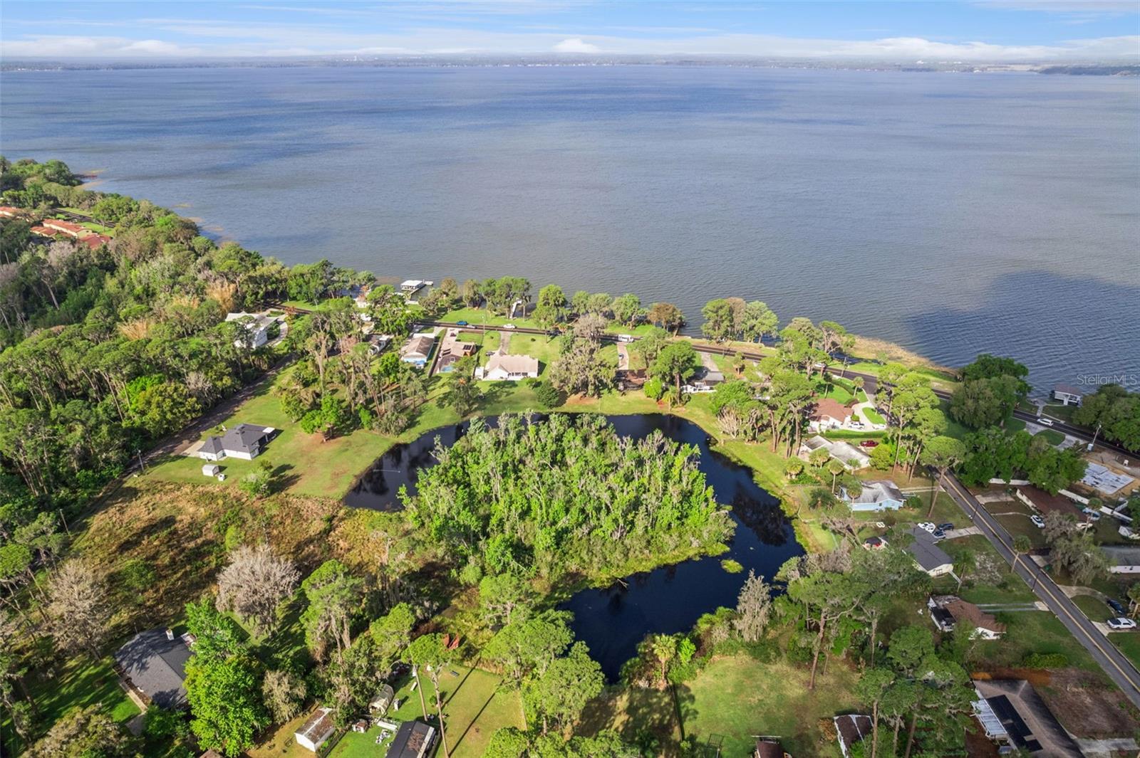 Image 45 of 56 For 709 Lakeshore Drive