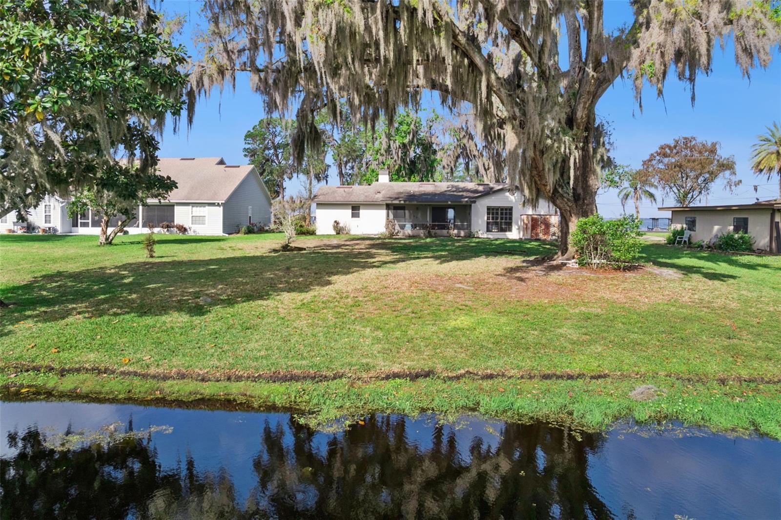 Image 50 of 56 For 709 Lakeshore Drive