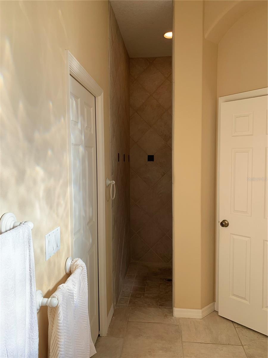 Image 10 of 18 For 5271 Visionary Court