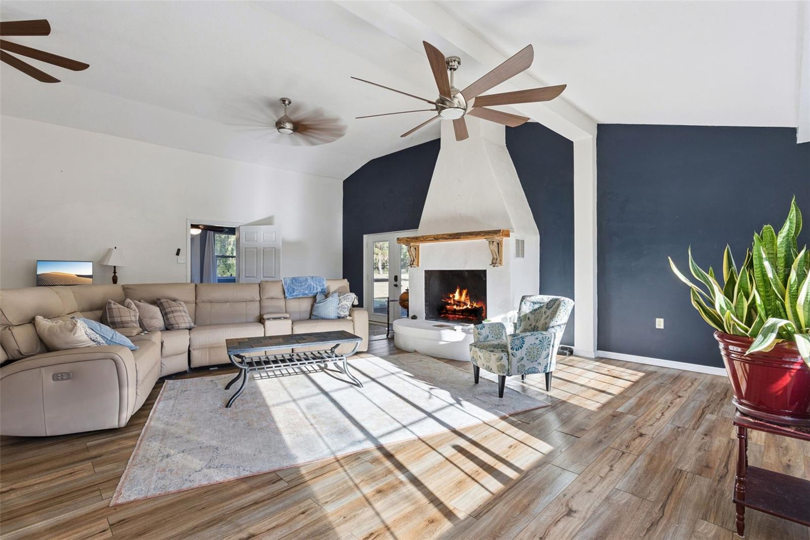 Image 11 of 48 For 43411 State Road 19