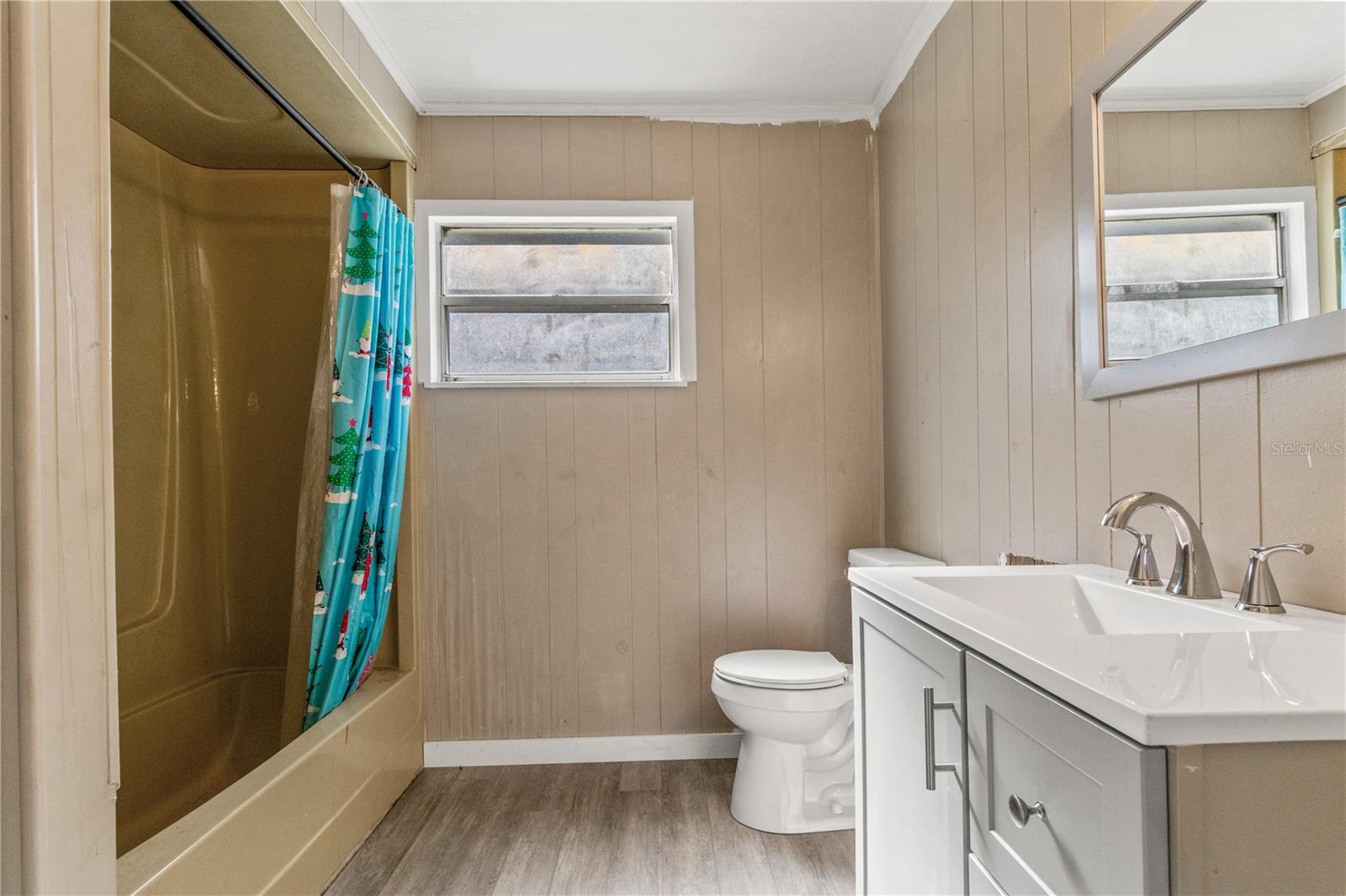 Image 24 of 29 For 6949 Cr 651  