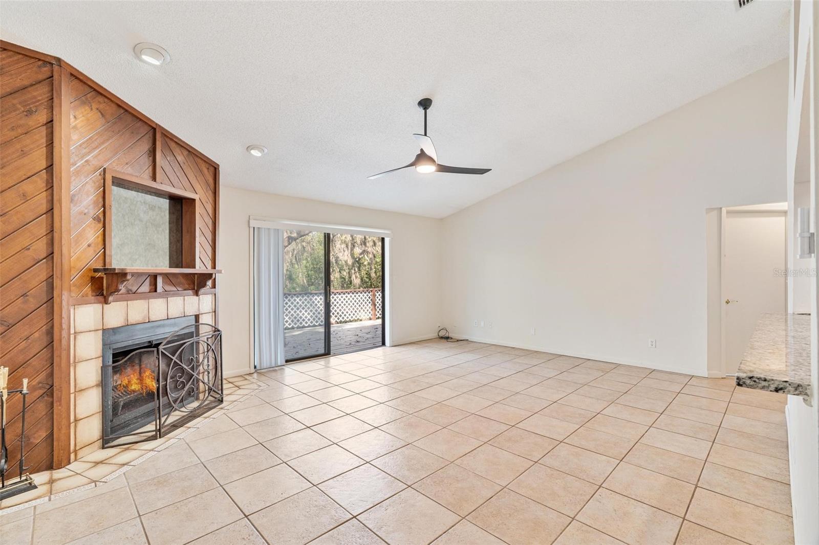 Image 13 of 50 For 36035 Spring Lake Boulevard