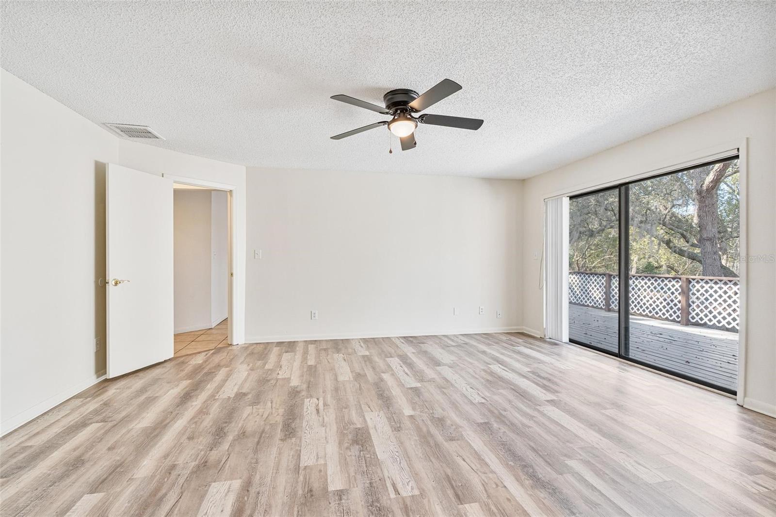 Image 28 of 50 For 36035 Spring Lake Boulevard