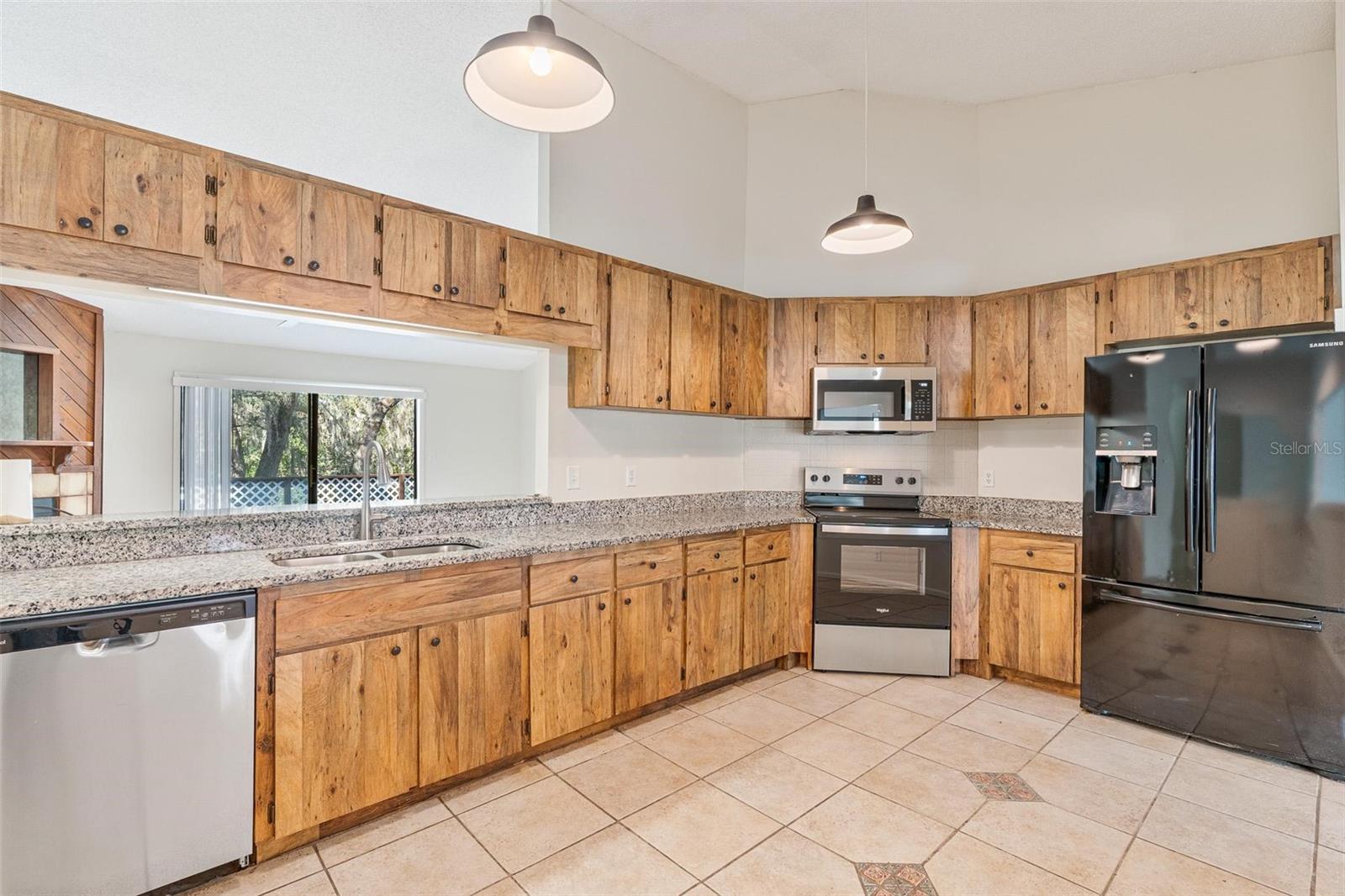 Image 3 of 50 For 36035 Spring Lake Boulevard