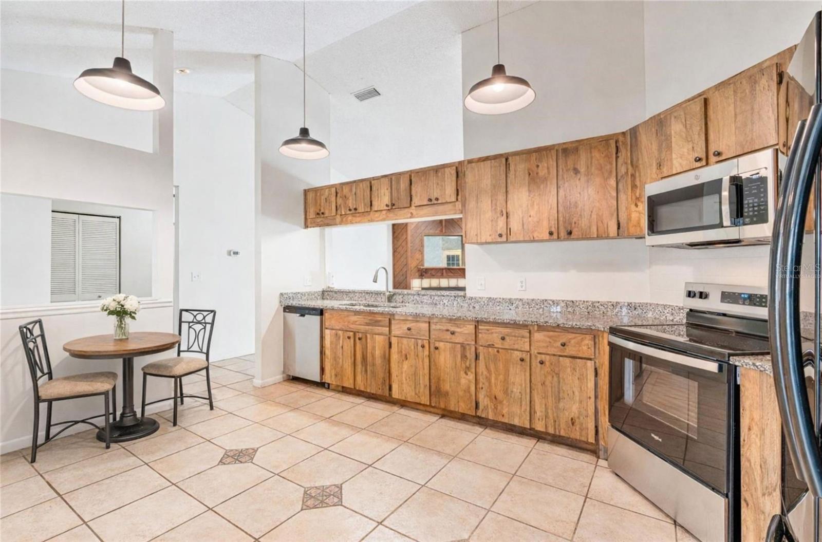 Image 5 of 50 For 36035 Spring Lake Boulevard