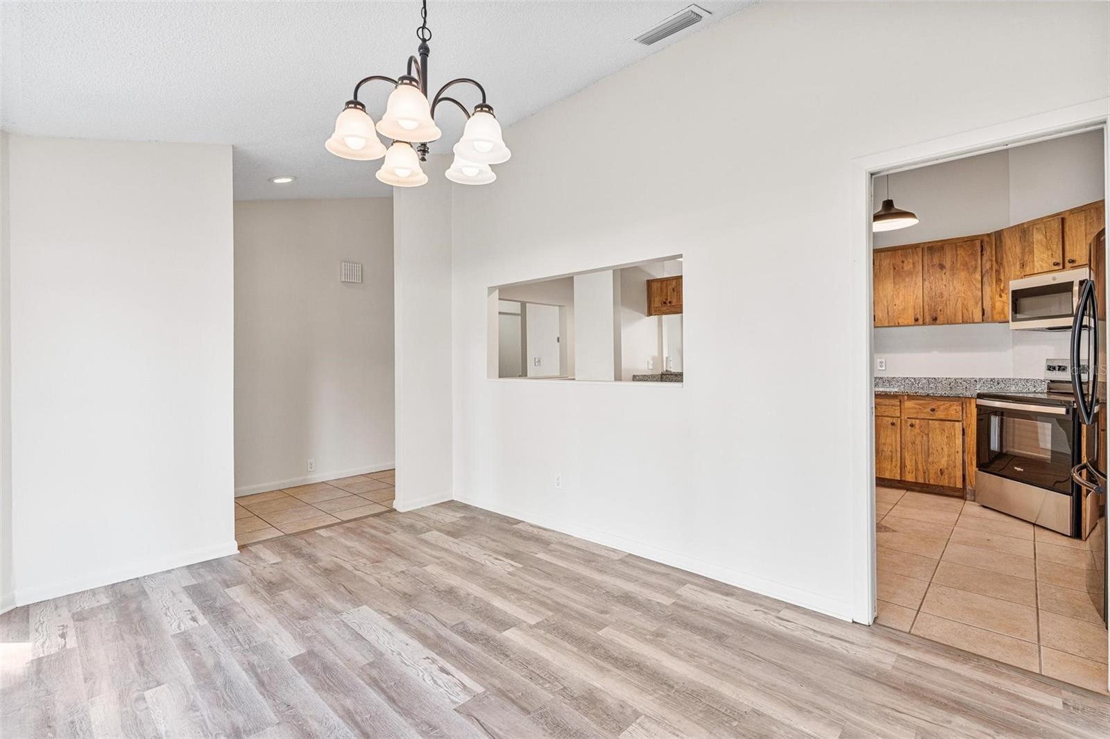 Image 9 of 50 For 36035 Spring Lake Boulevard