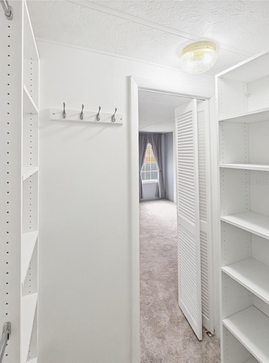 Image 31 of 43 For 13 Seminole Path