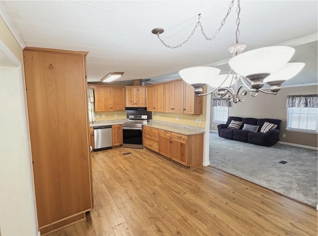 Image 9 of 43 For 13 Seminole Path