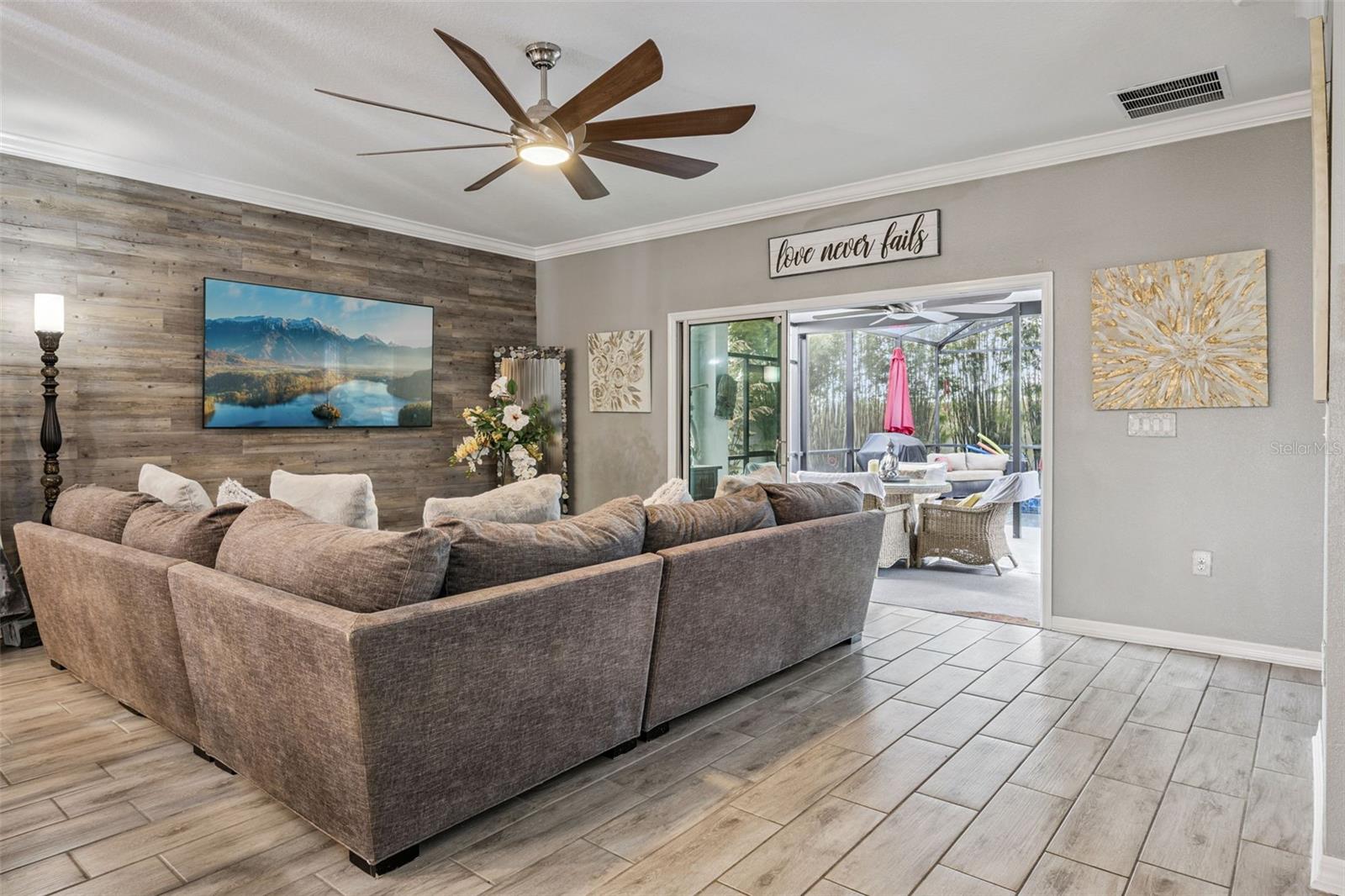 Image 10 of 43 For 5125 Tanzanite Drive