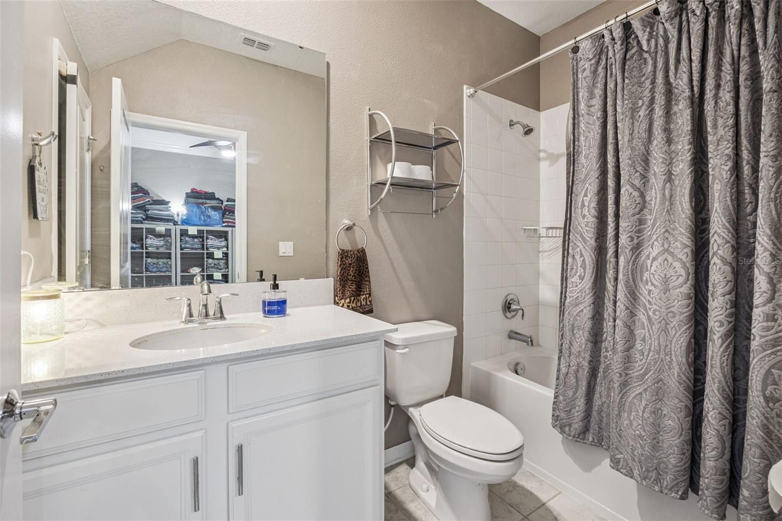 Image 15 of 43 For 5125 Tanzanite Drive