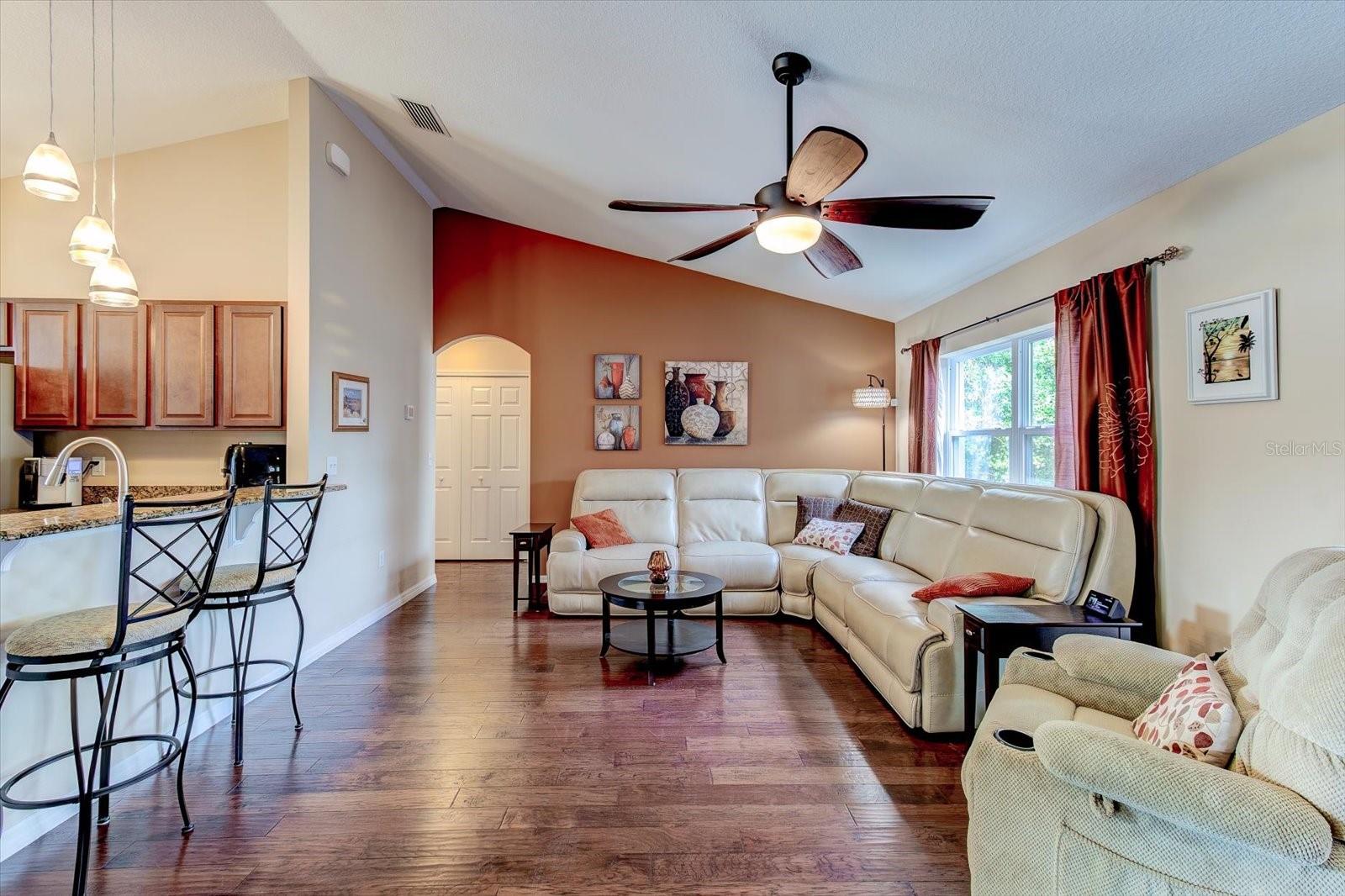 Image 20 of 73 For 12733 Pine Island Drive