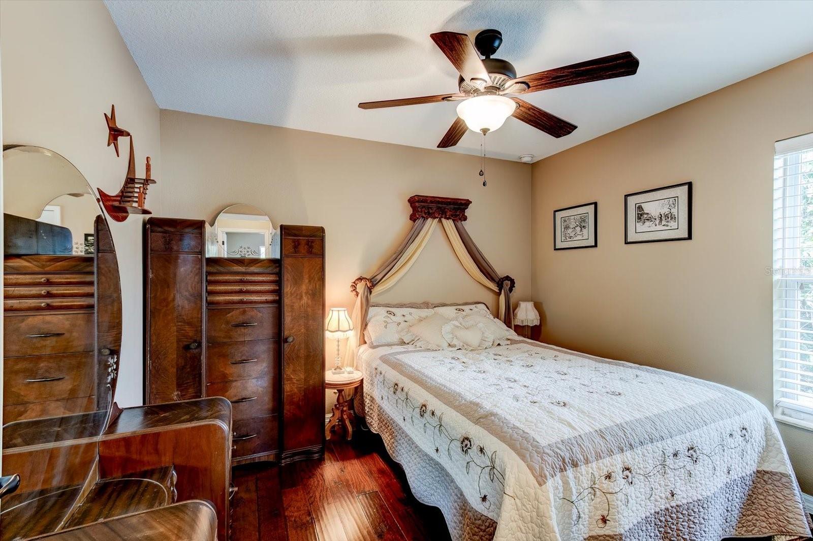 Image 32 of 73 For 12733 Pine Island Drive