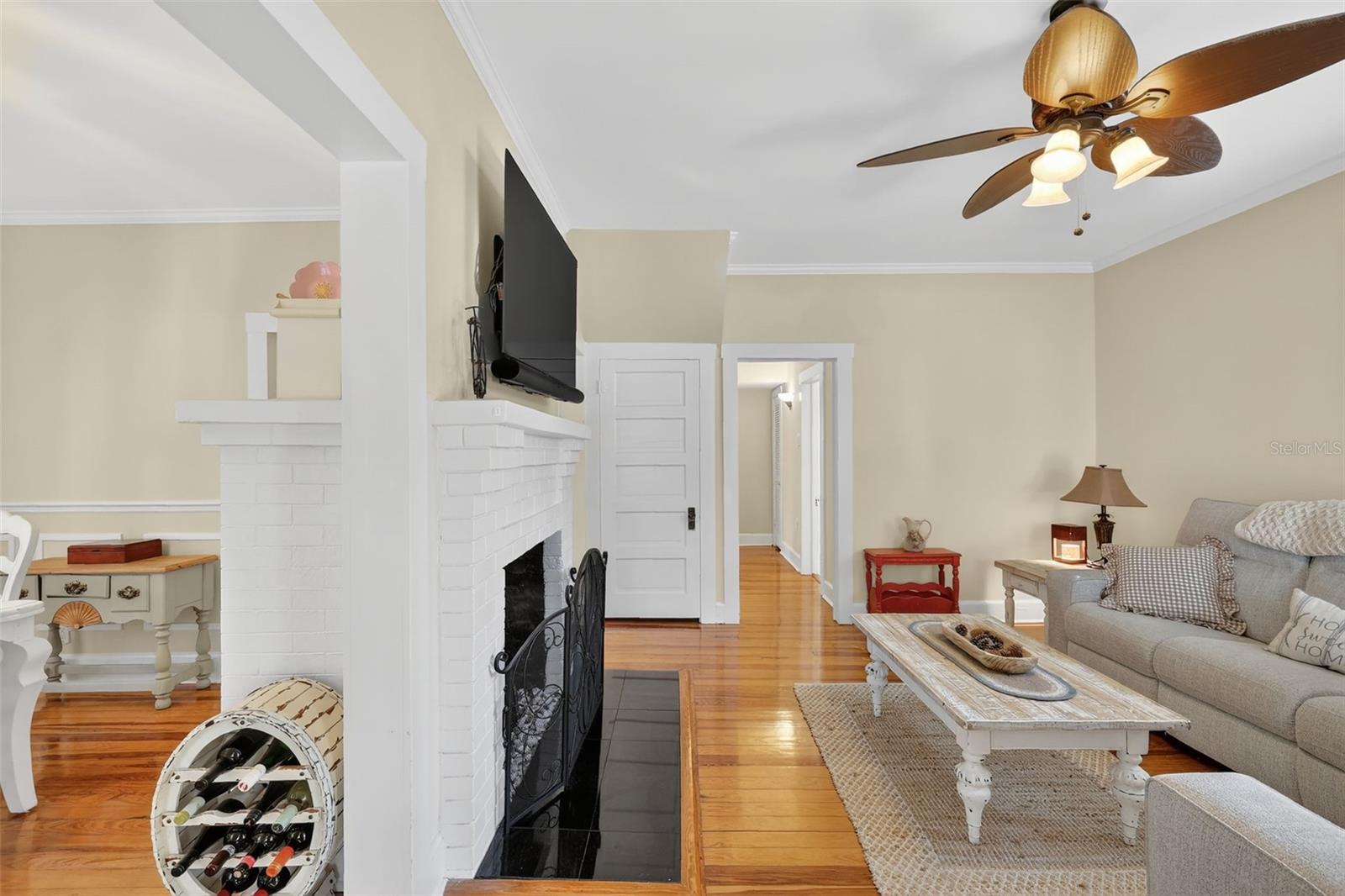 Image 11 of 51 For 932 Mcdonald Street