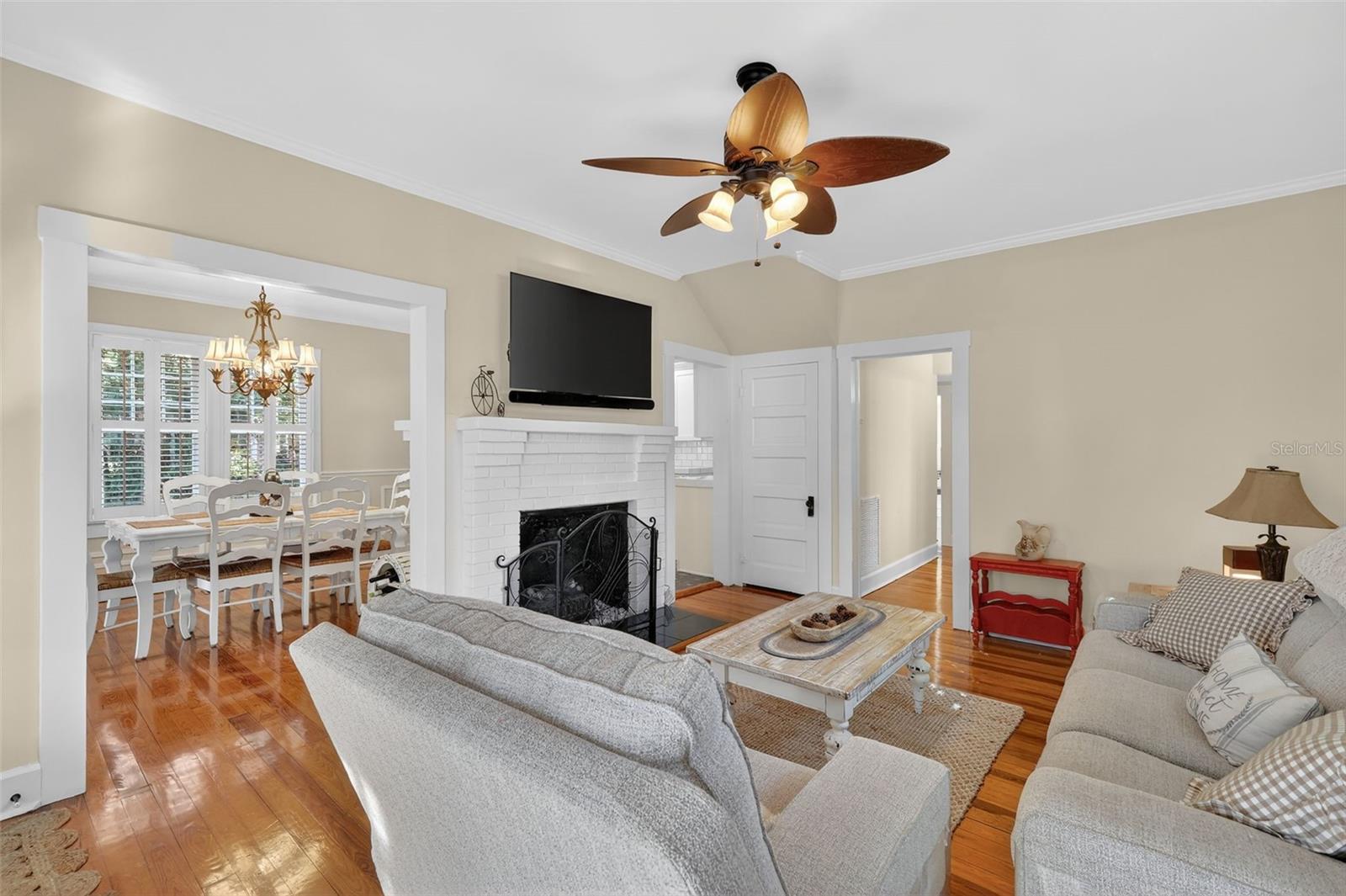 Image 13 of 51 For 932 Mcdonald Street