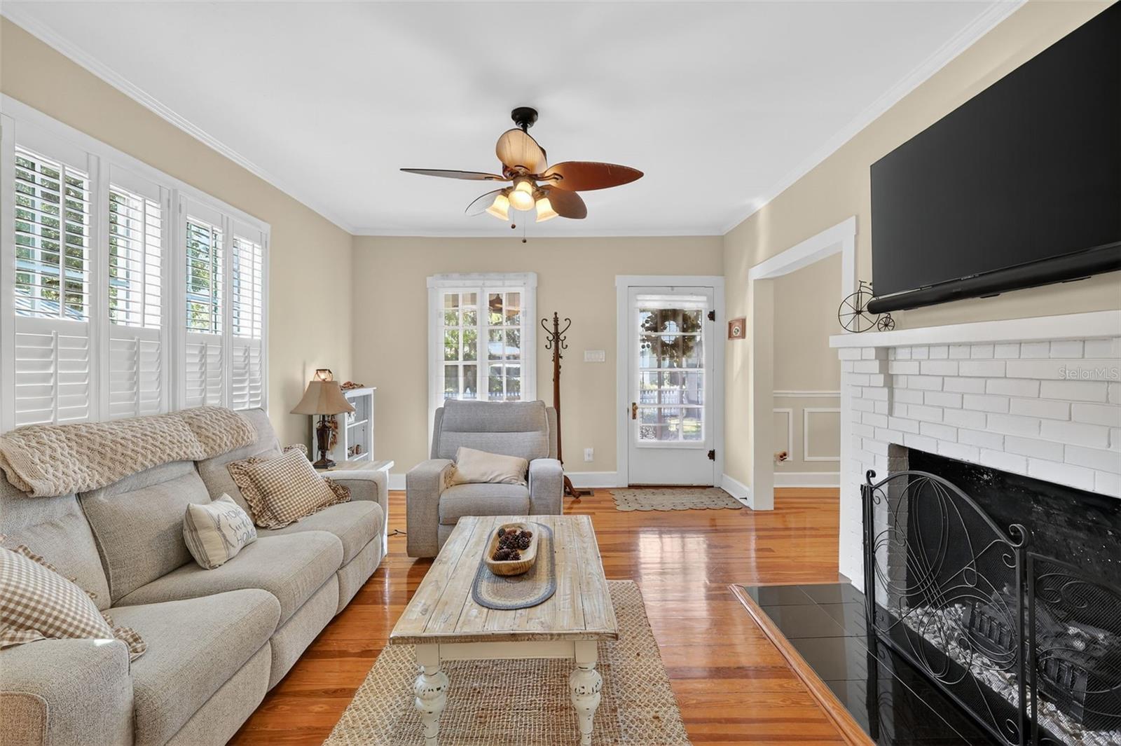 Image 15 of 51 For 932 Mcdonald Street