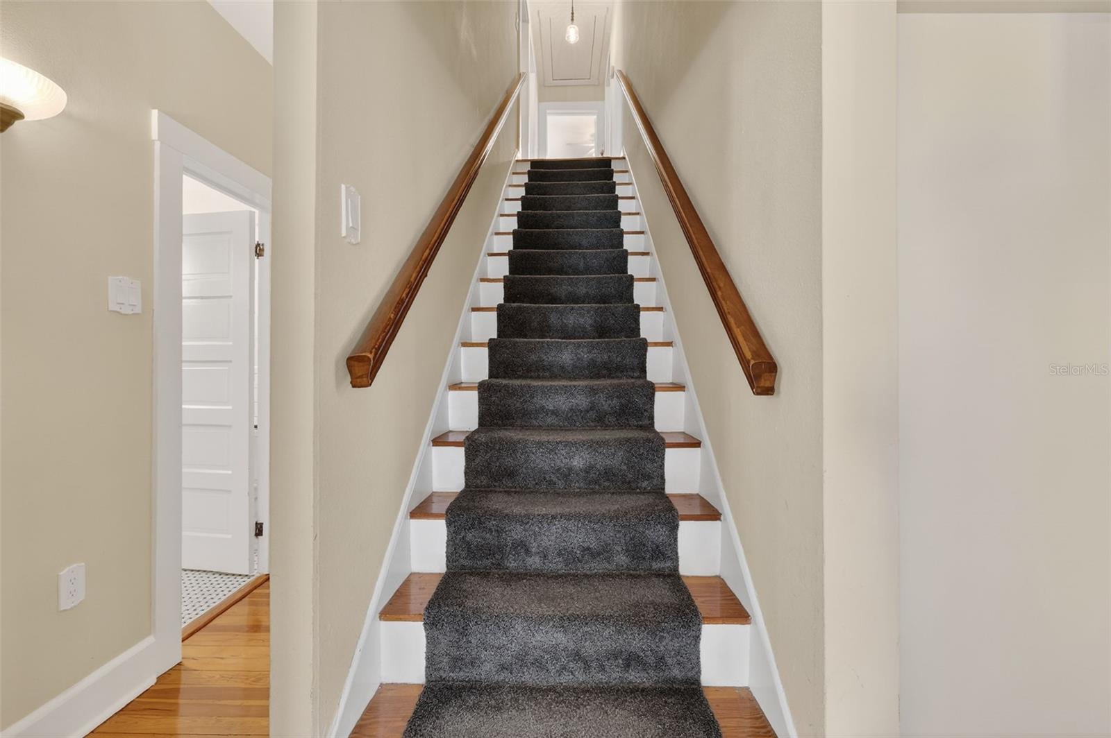 Image 27 of 51 For 932 Mcdonald Street