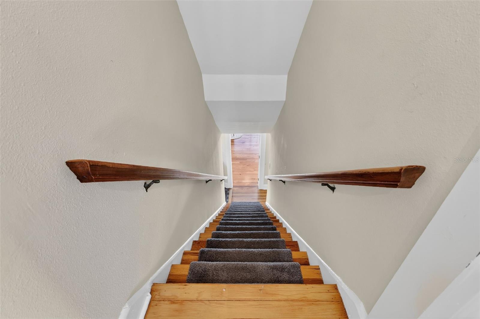 Image 28 of 51 For 932 Mcdonald Street