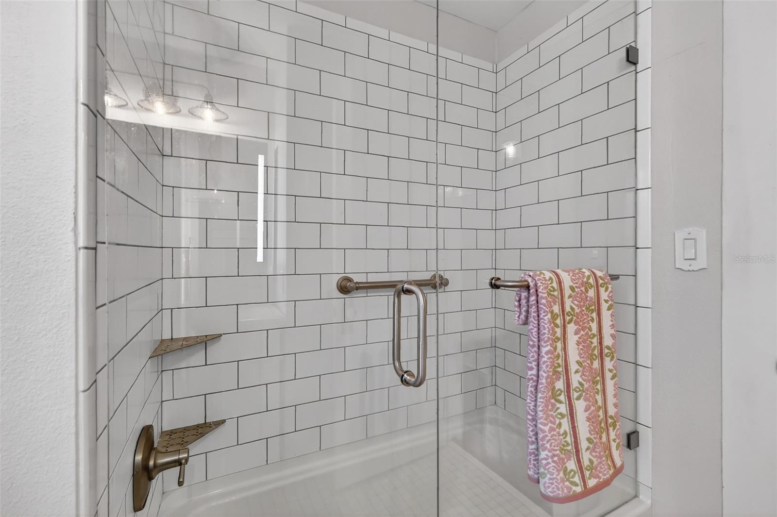 Image 32 of 51 For 932 Mcdonald Street