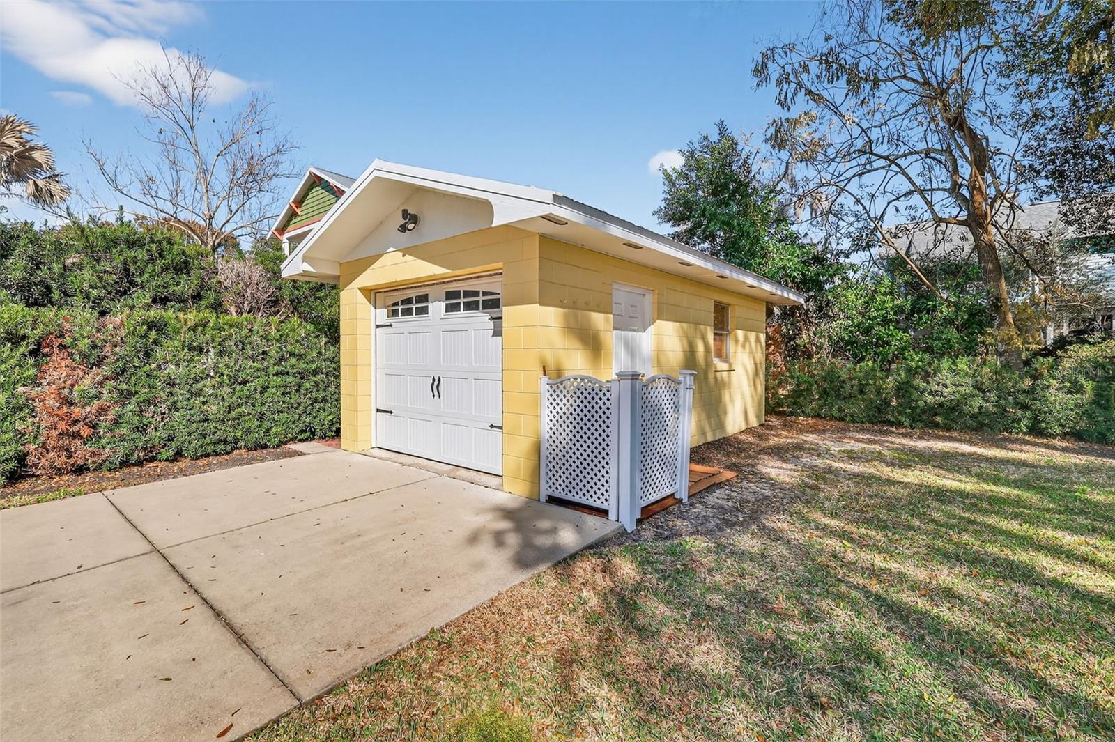 Image 43 of 51 For 932 Mcdonald Street