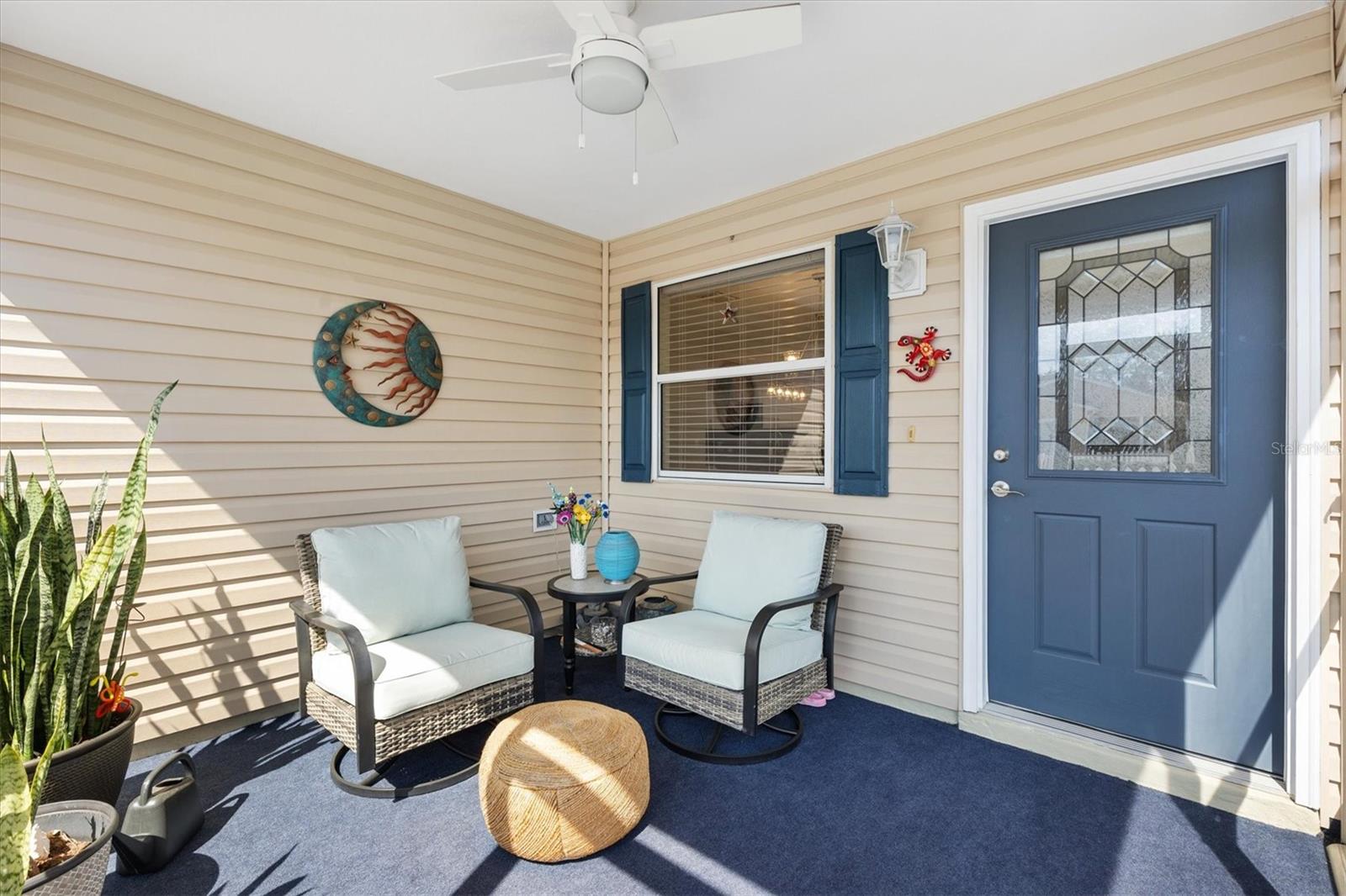 Listing photo id 3 for 2737 Craven Way