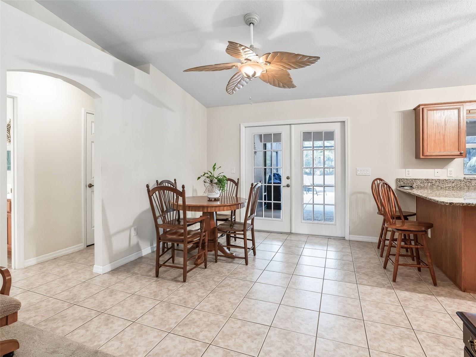 Listing photo id 10 for 2351 114th Avenue