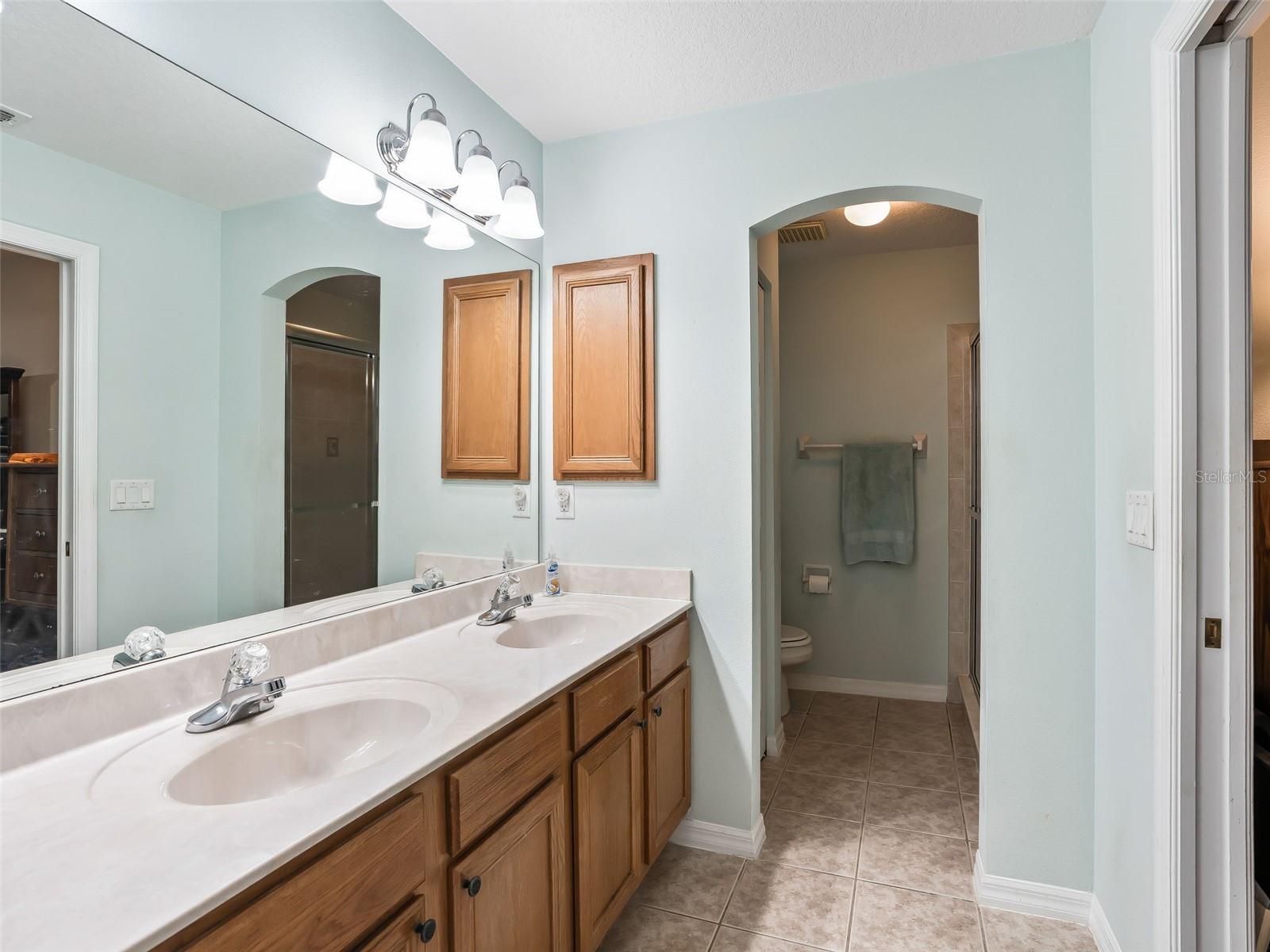 Listing photo id 21 for 2351 114th Avenue