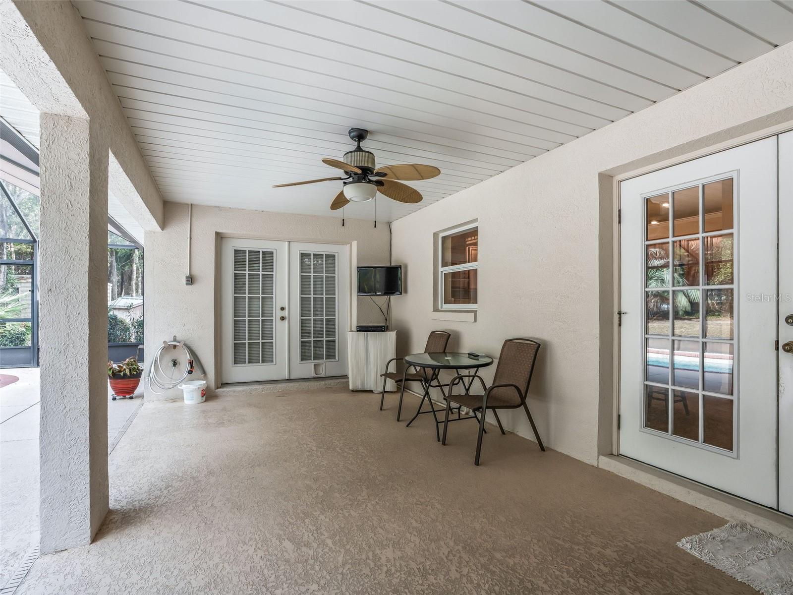 Listing photo id 30 for 2351 114th Avenue