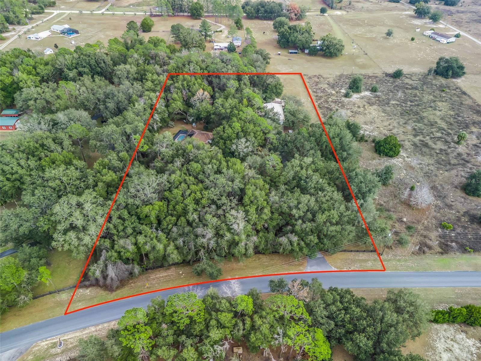 Listing photo id 47 for 2351 114th Avenue