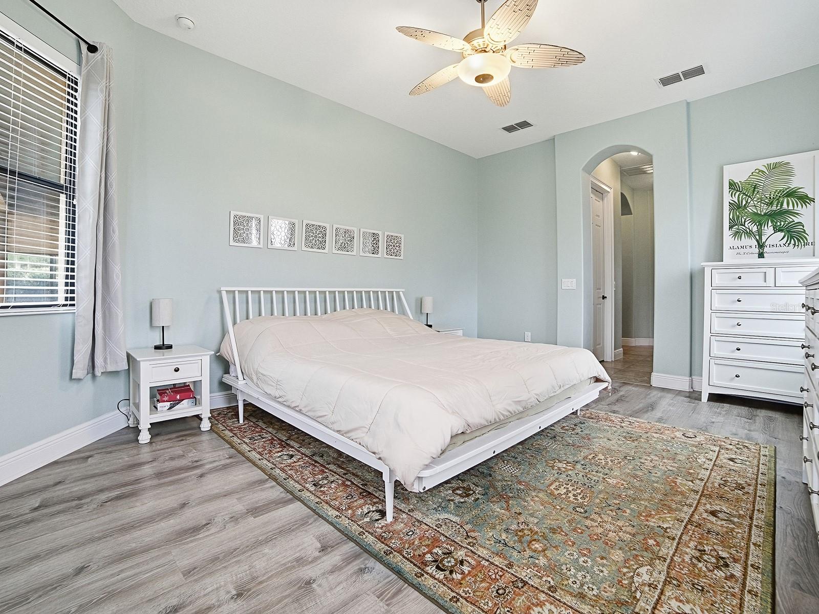 Image 20 of 63 For 38701 Oak Place Court