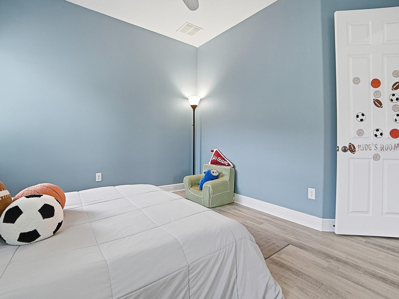 Image 28 of 63 For 38701 Oak Place Court