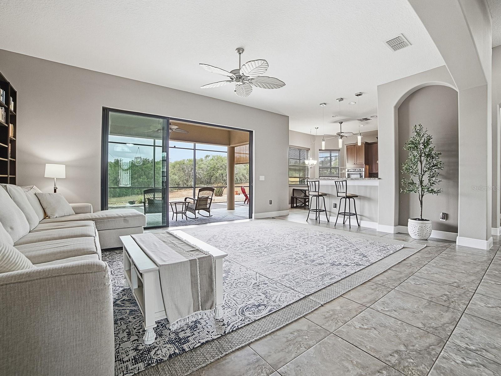 Image 9 of 63 For 38701 Oak Place Court