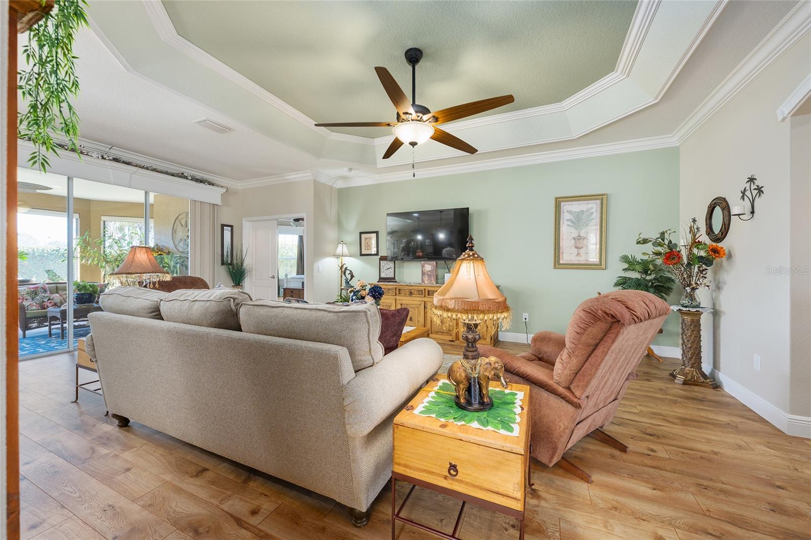 Image 19 of 64 For 3090 Avondale Avenue